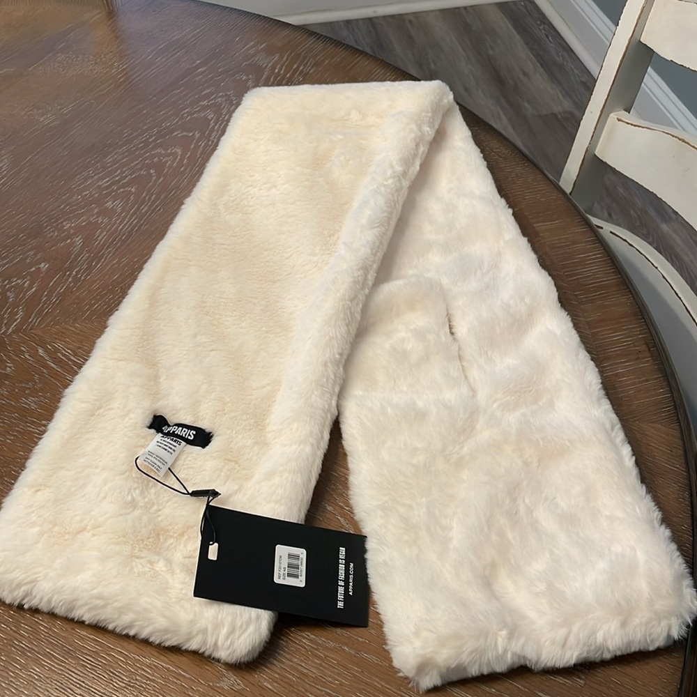 NWT Apparis vegan cream scarf - so soft - hole for easy pull thru - $92 retail